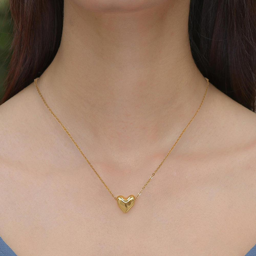 Minimal Heart Pendant Necklace